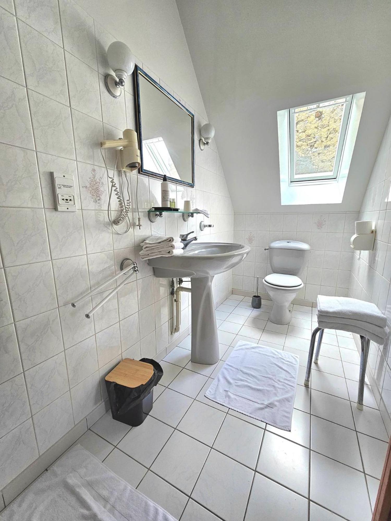 Chambres D'Hotes Chez Renee Le Charmel Εξωτερικό φωτογραφία